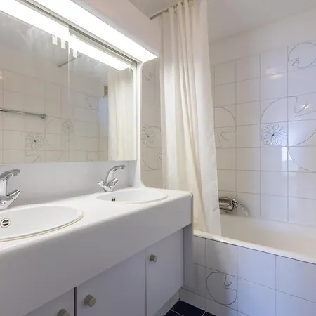 Lecomte - The Shoreline Pearl 77 96 Lejlighed